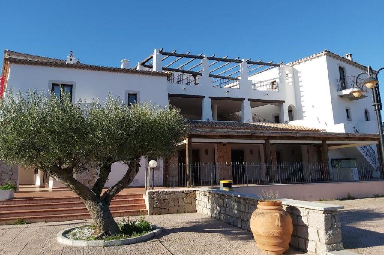 Hotel Il Faro Di Molara بورتو سان باولو المظهر الخارجي الصورة